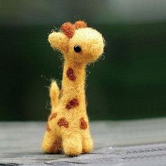 Giraffe - Needle Felting Wool Kit Felt Giraffe, Giraffe Toy, Felted Wool Crafts, Spinning Wool, Needle Felting Tutorials, Needle Felting Kits, Needle Felting Projects, Toyama