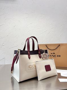 Stylish Carry - CCH2 Bags - 132 A+ Excellent Quality; Contact us if you've any questions in your mind. Branded Tote Bags, Purse Collection, Chanel Bags, Branded Handbags, Luxury Accessories, Christmas Sale, Grade 1, Exclusive Collection, Travel Luggage