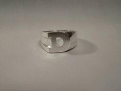 D Initial Ring Weight: 9.7 grams Finger size: W (UK Size) Sterling Silver (not plated) D Initial, Initial D, Signet Rings, Initial Ring, Silver Shop, Ring Sterling Silver, D Ring, Signet Ring, Sterling Ring