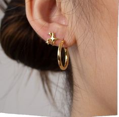 Minimalist Shiny Finish Earrings For Gift, Hypoallergenic Star-shaped Jewelry, Hypoallergenic Star Shaped Jewelry, Elegant Star Shaped Hoop Earrings Gift, Shiny Finish Huggie Earrings As Gift, Elegant Hypoallergenic Star Earrings, Elegant Star-shaped Huggie Earrings, Elegant Star-shaped Cartilage Earrings, Shiny Finish Earrings For Gift