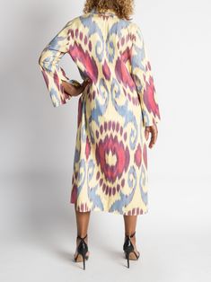 Our classic caftan duster in cotton ikat for a more casual, elevated experience. The Aegean caftan duster design honors the traditional caftan worn by Turkish royalty with two side slits that create beautiful movement and sleeves cut to highlight your jewelry. Add a stack of gold bracelets and slip on a pair of espadrilles for a modern bohemian vibe. Bell sleeves Side and sleeve slits 100% cotton handwoven in Tashkent, Uzbekistan Tailored in Istanbul, Turkey Hand wash cold, or dry clean One size Turkish Royalty, Tashkent Uzbekistan, Cotton Caftan, Gold Bracelets, Fashion Design Clothes, Modern Bohemian, Istanbul Turkey, Istanbul, Bell Sleeves