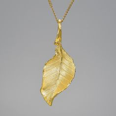 Embrace the timeless beauty of tree leaves and the luxurious allure of sterling silver and 18K gold with our Tree Leaf Jewelry Set—a truly captivating collection that adds sophistication and a touch of nature-inspired elegance to your style. Let this set be a reflection of your own connection to the natural world and a constant reminder to embrace your inner strength and beauty. Shape\pattern: Tree Leaf Model Number: LFJS0064 Metals Type: Silver Metal Stamp: 925,Sterling Jewelry Sets Type: Neckl Artistic Necklace, Handmade Pendant Necklace, Gold Jewelry Sets, 18k Gold Jewelry, Autumn Leaf, Leaf Jewelry, Gold Necklace Women, Leaf Necklace, Leaf Pendant