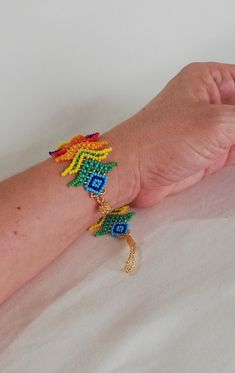 Mexican bracelet / chaquira bracelet / Chiapas bracelet / - Etsy México Hippie Shoes, Mexican Boho, Mexican Sandals, Colorful Bracelet, Huarache Sandals, Bracelet Bead, Mexican Style, Sole Shoes, Leather Shoes Woman