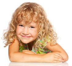 Little Girl with Blonde Curly Hair | ... Hairstyles for Girls with Curly Hair | Latest-Hairstyles.com Toddler Curly Hair, Girls With Curly Hair, Easy Toddler Hairstyles, Blonde Kids, Cool Hairstyles For Girls, Vanellope Von Schweetz, Hairstyle Names