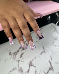 Freestyle Nails Acrylic Medium, Ghana Nails, Short Duckie Nails, Cute Freestyle Nails, Duckies Nails, Classic Nail, Nail Looks