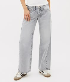 From BDG Urban Outfitters&#x2C; these jeans feature:Low rise5-pocket stylingFront button/zip fly closureStraight slouchy fit legsApprox. 32" inseamCottonMachine wash/line dryImported. Cheap Light Wash Women's Pants, Cheap Light Wash Jeans With Five Pockets, Cheap Light Wash Jeans, Light Gray Mom Jeans, Trendy Light Wash Jeans, Jd Clothes, Penny Outfits, Low Rise Baggy Jeans, Jesus Clothes