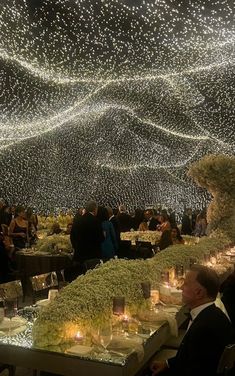 Marriage Ceremony Decoration, Wedding Star Ceiling, Wedding Venues Expensive, Wedding Venue Under The Stars, Night Court Inspired Wedding, Wedding Venue Lights Ceilings, Nighttime Wedding Reception, Luxury Wedding Decor Outdoor, Light Ceiling Wedding