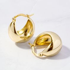 Chunky basket hoops are one of the biggest trends of the moment! They make a statement, without even trying! They pair nicely with any basics, and will easily elevate your outfit!  - - -  D E T A I L S - - -  * 925 Sterling Silver Earring Post * We use a THICK, DURABLE plating of 14k Gold or Rhodium * Very light-weight and comfortable! * Nickel-free & Hypoallergenic  MEASUREMENTS ‣ Inner Diameter: 10mm  ‣ Outer Diameter: 11mm ✻ Earrings on Model ✻ https://www.etsy.com/listing/1544006095/diamond-huggie-hoop-earrings-huggies?click_key=6571cc6ca83bf508cce162b86db26fd31102a973%3A1544006095&click_sum=b0be5886&ga_search_query=huggies&ref=shop_items_search_76&pro=1&frs=1&sts=1 🎁 Comes in a gift-box, ready for gift giving!  ✈️ Ships same day for fast delivery!  ♡ Made with 100% Pure Love!  🥰 Hap 10mm Hoop Earrings, Gold Creole Earrings, Big Chunky Gold Hoop Earrings, Thick Golden Hoop Earrings, Golden Chunky Earrings, Earrings Huggies, Tarnish-resistant Gold-tone Brass Hoop Earrings, Statement Earrings Gold, Earrings Gold Hoops