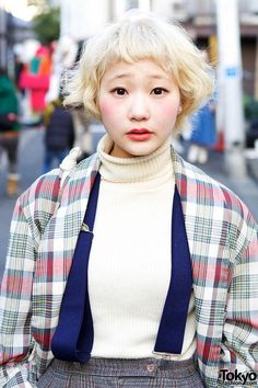 Shimokitazawa Fashion, Uniqlo Turtleneck, Street Japan, Harajuku Girl, Kawaii Hair, Blue Suspenders, Grandpa Style, Harajuku Street, Fashion Kawaii