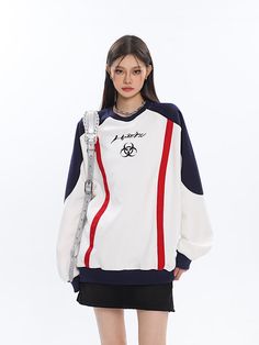 Size(cm) Length Bust Sleeve S 68 118 75 M 69 122 76 L 70 126 77 Size: S M L Collar: round neck style: street Color Category: White Combination form: single piece Year Season: Spring 2023 Sleeve length: long sleeve Style: Hedging Thickness: regular Length: Regular Clothing version: loose type Material composition: other materials Spring 2023, Oversized Sweatshirt, Single Piece, Season Spring, Sleeve Styles, Round Neck, Composition, Sleeve Length, Collar