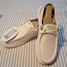 Brand New With Tags Wendy Boho Crochet Size 8 White Casual Sneakers For Beach, Casual White Sneakers For Beach, Hey Dudes Women, Hay Dudes, Cute Hey Dudes, Hey Dude Shoes Women, Birthday Things, Hey Dude Shoes, Cute Shoes Heels