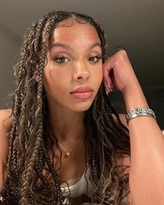 Cute Box Braids Hairstyles, Protective Hairstyles Braids, Beautiful Curly Hair, Pretty Braided Hairstyles, Girls Hairstyles Braids, Girls Braids, Penteado Cabelo Curto, Boho Braids, Goddess Braids