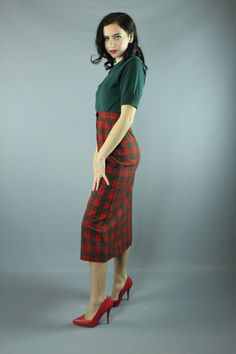 Retro Fitted Knee-length Pencil Skirt, Vintage Fitted Knee-length Pencil Skirt, Fitted Green Pencil Skirt For Fall, Lace Tea Length Dress, Rockabilly Skirt, Vintage Business, Plaid Pencil Skirt, Fabric Buttons, Ciao Bella