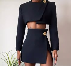 High Fashion Vintage, Futuristic Fashion, Glam Dresses, Fashion Vintage, Looks Style, Black Outfit, Diy Fashion