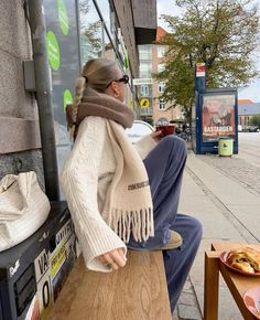 Scandinavian Outfit, Nyc Fits, Autumn Fits, Scandinavian Fashion, Copenhagen Style, Stockholm Fashion, Fall Fits, Winter Fits, How To Pose