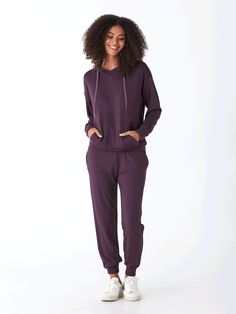 Made from our signature FeatherLoop Fleece, the Madge Pullover Hoodie is one of the coziest sweatshirts you'll ever wear. With a relaxed fit, hoodie and pockets this is perfect to pair with any of our ultra soft leggings and your favorite sneakers for a beyond comfy and casual look. Winter Hoodie With Ribbed Cuffs For Lounging, Fall Lounging Hoodie With Drawstring Hood, Winter Lounging Hoodie With Ribbed Cuffs, Cozy Sweats With Drawstring Hood For Leisure, Cozy Solid Sweats With Drawstring Hood, Cozy Hoodie With Kangaroo Pocket For Loungewear, Cozy Hoodie With Ribbed Cuffs For Lounging, Long Sleeve Hoodie With Kangaroo Pocket For Loungewear, Fall Hoodie With Kangaroo Pocket For Lounging