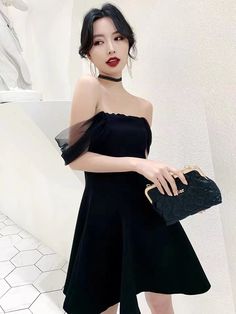 Black graduation dress, off shoulder party dress,sexy short homecoming dressMaterial:blendedcolor:as picture or custom colorNeckline:off shoulderBack details:bandageStyle:sexyDress type:A-line&ltp&gtFeatures:cute&lt/p&gt&ltbr/&gt&ltp&gtCustomized service and Rush order are available.&lt/p&gt&ltbr/&gt&ltp&gtThis dress could be custom made, there are no extra cost to do custom size and color.&lt/p&gt&ltbr/&gt&ltp&gtPlease leave your phone number for shipping when you order the dress.&lt/p&gt&ltbr/ Off-shoulder Dresses For Homecoming And Prom Season, Strapless Off Shoulder Dress For Homecoming And Prom, Off Shoulder Dress With Sweetheart Neckline For Prom, Strapless Off Shoulder Dress For Prom Season, Strapless Off Shoulder Summer Homecoming Dress, Strapless Off Shoulder Dress For Prom, Strapless Off Shoulder Dress For Homecoming, Summer Strapless Off Shoulder Homecoming Dress, Elegant Strapless Dress For Homecoming