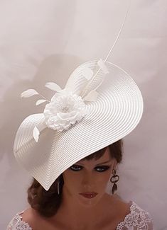 WHITE fascinator large saucer hatinator long Quil Floral Church Derby Ascot Royal Wedding TeaParty hat Mother of Bride/Groom Hatinator White Fitted High Crown Hat, Fitted White Headpiece For Church, Fitted White Brimmed Top Hat, White Fitted Brimmed Top Hat, White Fitted Top Hat With High Crown, Elegant White Adjustable Top Hat, White Brimmed Formal Costume Hats And Headpieces, Fitted White Brimmed Costume Hat, White Brimmed Formal Costume Hat