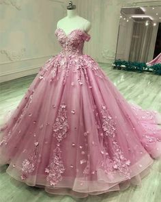 Elegant Tulle Ball Gown Dress Featuring off the shoulder neckline with lace appliques ,Puffy Skirt,Perfect For Quinceanera occasion ! Colors Available: Lavender /Rose-Pink Tailor Time: 15 to 18 days (customized accept) Style: 2634 Shipment Method: DHL,Fedex,Aramex Delivery Time: 3 to 7 Work Days Fitted Lace Ball Gown With Floral Applique, Lace Ball Gown With Floral Applique, Lace Evening Dress With Floral Applique For Prom, Strapless Lace Ball Gown For Prom, Off-shoulder Prom Dress With Lace Bodice, Off-shoulder Lace Bodice Prom Dress, Pink Lace Quinceanera Dress, Pink Lace Bodice Dress For Quinceanera, Floral Applique Ball Gown For Banquets