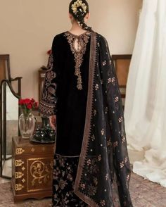 Velvet 3 Piece Suit, Velvet Designer Suits, Lucknowi Kurta, Modest Girl, Velvet Sleeve, Kurta Dress