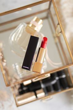 Makeup Product Photography, Lipstick For Pale Skin, Chanel Rouge Allure Velvet, Beauty Hacks That Actually Work, Makeup Counter, Makeup Wallpapers, Chanel Rouge, Ruby Woo, Ladies Who Lunch