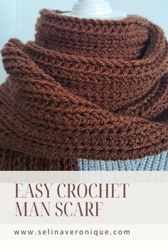 an easy crochet man scarf is shown with text overlay