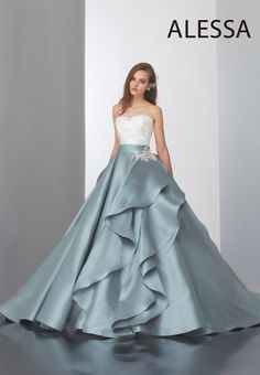 Reception Gowns Evening, Royalty Dress, Reception Gowns, Fancy Dresses Long, Princess Ball Gowns, Cute Prom Dresses