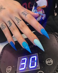 Unghie Sfumate, Tato Henna, Long Stiletto Nails, Stiletto Nail Art, Glamour Nails, Stiletto Nails Designs, Nail Swag, Nailed It, Fabulous Nails