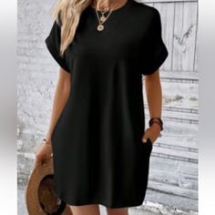 This Is A Classic And Simple Tee Shirt Dress. Rolled Sleeve. So, So Soft. Stretchy. It Has Pockets. Unique And Easy. Dirndl Outfit, Loose Mini Dress, Mini Robes, Short Sleeve Mini Dress, Khaki Dress, Loose Shorts, Vestido Casual, Look Casual, Pocket Dress