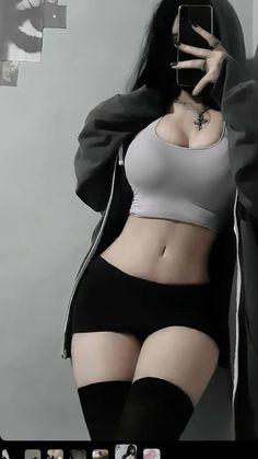 Cute Egirl, Egirl Outfits, Curvy Women Jeans, Alternative Outfits, 여자 패션, Pretty Selfies, Fotografi Potret, Girl Body, Cosplay Outfits