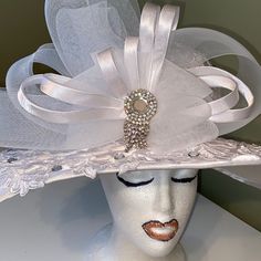 Fitted Rhinestone Bridal Accessories For Party, Fitted Bridal Accessories With Rhinestones For Party, Elegant Fitted Bridal Accessories For Party, Fitted Embellished Bridal Accessories For Party, Elegant Bedazzled Bridal Accessories For Party, Elegant Embellished Hat With Curved Brim, Elegant Embellished Hats With Curved Brim, Formal Fitted Embellished Hat, Elegant Evening Hats With Rhinestones