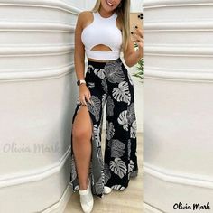 Olivia Mark - Chic Casual Printed Short Sleeve Top with High-Waisted Wide Leg Pants - Fashionable Ensemble High Waisted Wide Leg Pants, Tactical Pants, Chic Casual, Casual Jumpsuit, Jumpsuit Trousers, Wide Leg Jumpsuit, High Waisted Denim, Two Piece Outfit, Short Sleeve Top