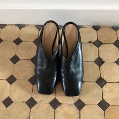 Beautiful, Barely Worn, Helmut Lang Heels Heel Is About 3” / Size 38.5 Fits Like A Smaller 8 Helmut Lang, Mule Clogs, Mules Shoes, Character Shoes, Clogs, Dance Shoes, Sport Shoes, Women Shoes, Heels