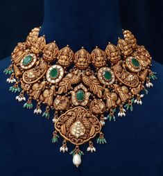 Temple Jewelry Necklace, Bridal Necklace Designs, Housewarming Decorations, Antique Necklaces, Indian Bridal Jewelry Sets, Gold Necklace Indian, Bridal Jewellery Design