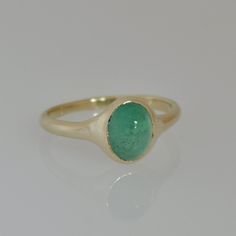 Green Emerald Ring, Unique Jewelry Gifts, Gold Circle, 18k Gold Ring, Gift For Daughter, Gold Gift, Solid Gold Rings, Ring Oval, Handmade Rings