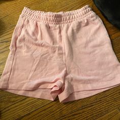 Light Pink Nwot Never Worn Casual Pajama Shorts, Comfortable High-waisted Shorts For Spring, Basic Summer Lounge Shorts, Basic Summer Shorts For Loungewear, Basic Shorts For Summer Loungewear, Basic Spring Shorts, Basic Loungewear Shorts For Summer, Basic High-waisted Shorts For Summer, Spring High-waisted Cotton Athletic Shorts