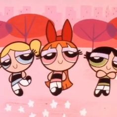 the powerpuff girls cartoon is shown in this und - animated scene from the tv series