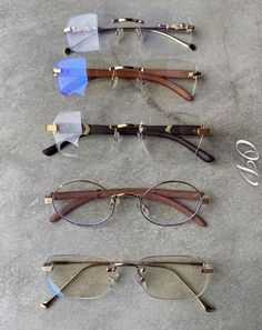 Unique Glasses Frames, Frameless Glasses, Glasses Inspiration, Mens Glasses Fashion, Smart Casual Menswear, Mood Jewelry, Accesories Jewelry, Fashion Eye Glasses, Guys Clothing Styles