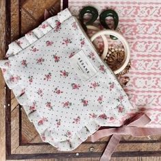 Sezane Womens Floral Print Cotton Make Up Toiletries Pouch Ruffles Cream Pink Si  | eBay Velvet Heart, Top Makeup Products, Toiletry Pouch, Frou Frou, Felt Bag, Paper Tags, Makeup Pouch, Cosmetic Pouch, Canvas Pouch