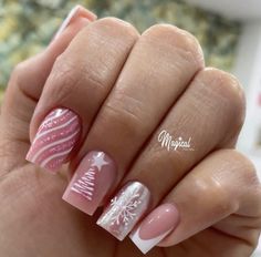 Crazy Christmas Nails, Pink Christmas Nails Short, Natural Nails Manicure, Holloween Nails, December Nails, Acrylic Nail Set, Hippie Nails