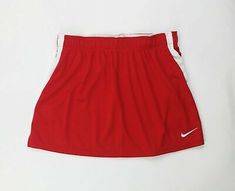 Red Fitted Sporty Skort, Fitted Red Bottoms For Sports Events, Red Casual Sports Skort, Red Casual Skort For Sports, Casual Red Sports Skort, Sporty Red Skort For Sports, Casual Red Skort For Sports, Red Sporty Skort For Sports, Nike Fitted Sporty Skort