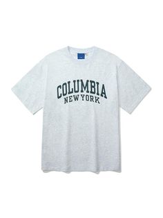 This is a casual and comfortable t-shirt by Columbia University that is made out of high quality and sturdy fabric. With unique design detail and trendy mood, you can style it for your casual and young daily outfit.- Semi oversized silhouette- Graphic print on the front - USA Flag Side Point label Arch Logo, University Shirt, Columbia University, December 2024, Oversized Silhouette, Usa Flag, Daily Outfits, Tshirt Logo, Making Out