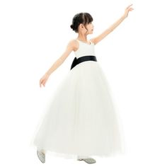 This gorgeous tulle dress features a V-neck draped bodice with supporting straps. The waistline is delicately decorated with a tiebow sash. The back of the dress has zipper closure and ties with satin sash beautifully. The elegant tulle skirt has 6 layers, top 3 layers are made of tulle. 4th is layer of soft satin, 5th layer is a netting attached to the 6th layer for additional fullness, the 6th layer is a satin lining to bring comfort to your little girl while wearing the dress. Size: size 2. Draped Bodice, Bridesmaid Flower, Satin Sash, Bridesmaid Flowers, Kids Outfits Girls, Flower Girl Dress, 3 Layers, Tulle Dress, Girl Dress