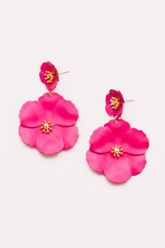 Ditch the boring studs! These bright enamel flower drop earrings are a celebration of your fun-loving side. Like a burst of confetti, they'll make your outfit pop with pure joy. Lightweight and comfortable for all-day wear. Fun design adds a playful touch to any outfit and makes a statement Push back posts Materials : Alloy, Enamel, Hypoallergenic Surgical Steel Posts Dimensions: Hangs approximately 2.75", width 1.5" Ships in a branded jewelry pouch and recycled paper box, perfect for gift givin