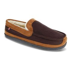 Slide into comfort with these IZOD 2-Tone men's moccasins. Click this FOOTWEAR GUIDE to find the perfect fit and more! Slide into comfort with these IZOD 2-Tone men's moccasins. Click this FOOTWEAR GUIDE to find the perfect fit and more! FEATURES Faux fur for added comfort and style Durable rubber outsole Slip-on for easy on and offDETAILS Polyester upper and lining TPR outsole Moc toe Spot clean ImportedFIT & SIZING Medium: fits shoe size 7/8 Large: fits shoe size 9/10 X-Large: fits shoe size 1 Brown Moccasins With Cushioned Footbed, Comfortable Brown Moccasins, Moccasins Mens, Moccasins, Size 13, Faux Fur, Age Group, Perfect Fit, Slippers