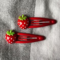 Harajuku Hair Accessories, Harajuku Hair, Cute Clips, Hair Accessories Red, Cute Hair Clips, Strawberry Hair, Fruit Fruit, Food Clips, Cute Strawberry