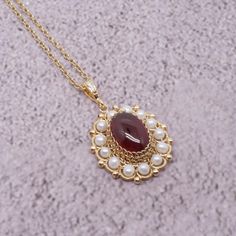 Elegant Garnet Necklaces For Weddings, Elegant Garnet Necklaces For Anniversary, Elegant Garnet Necklace For Wedding, Victorian Pearl Chain Necklace As Gift, Elegant Gold Garnet Necklace, Gold Garnet Necklace For Wedding, Garnet And Pearl, January Birthstone Necklace, Engagement Gifts For Her