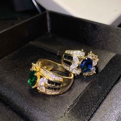 Seamless Inlaid Lace Carved Imitation Emerald Rings Elegant Rings With Jewels In Cubic Zirconia, Elegant Cubic Zirconia Rings With Jewels, Elegant Rings With Cubic Zirconia Jewels, Gold Hoop-style Rings With Gemstone, Formal Ring Jewelry, Formal Jeweled Ring, Gold Ring Jewelry, Emerald Rings, Blue Diamond Ring