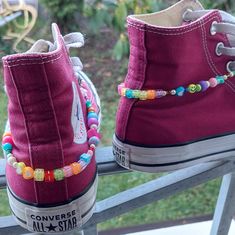 Bts Songs, Handmade Jewelry Tutorials, Vans High Top Sneaker, Vans Sk8, Converse High, Beaded Jewelry Diy, Beaded Lace, Jewelry Tutorials