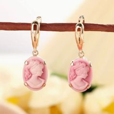 Lovely Pink Carved Resin Cameo Earrings. Lightweight, Pierced. Boutique Packaging Includes Storage Bag New To Poshmark? Use Code Emmiesbling For $10 Off Your Purchase When You Open A New Account. Check Out My Other Listings If You Like Boho Hippie 60’s 70’s 80’s 90’s Y2k Retro Mcm Pin-Up Beach Western Pool Coachella Festival Southwestern Bohemian Vintage Ig Instagram Tik Tok Gypsy Spell Vici Nasty Gal, Misguided, House Of Cb, Quay, Windsor, Lulus, H&M, Forever 21, Free People, , Boohoo, Express, Cameo Earrings, Style Français, Versatile Jewelry, Anthropologie Jewelry, Watches Women Fashion, Silver Plated Jewelry, Earring Patterns, Pink Earrings, Color Rosa